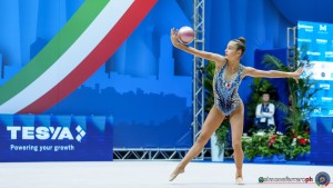 aa q sella viola ita ph simone ferraro sfa05310 copia